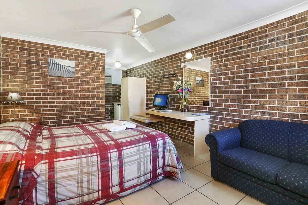 Buccaneer Motel Зе-Энтранс Экстерьер фото